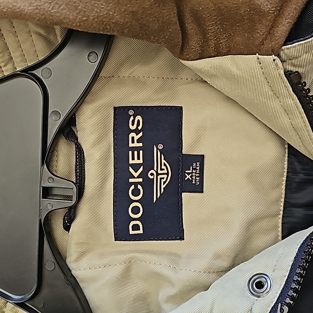 Jacket - Picture 4 of 7